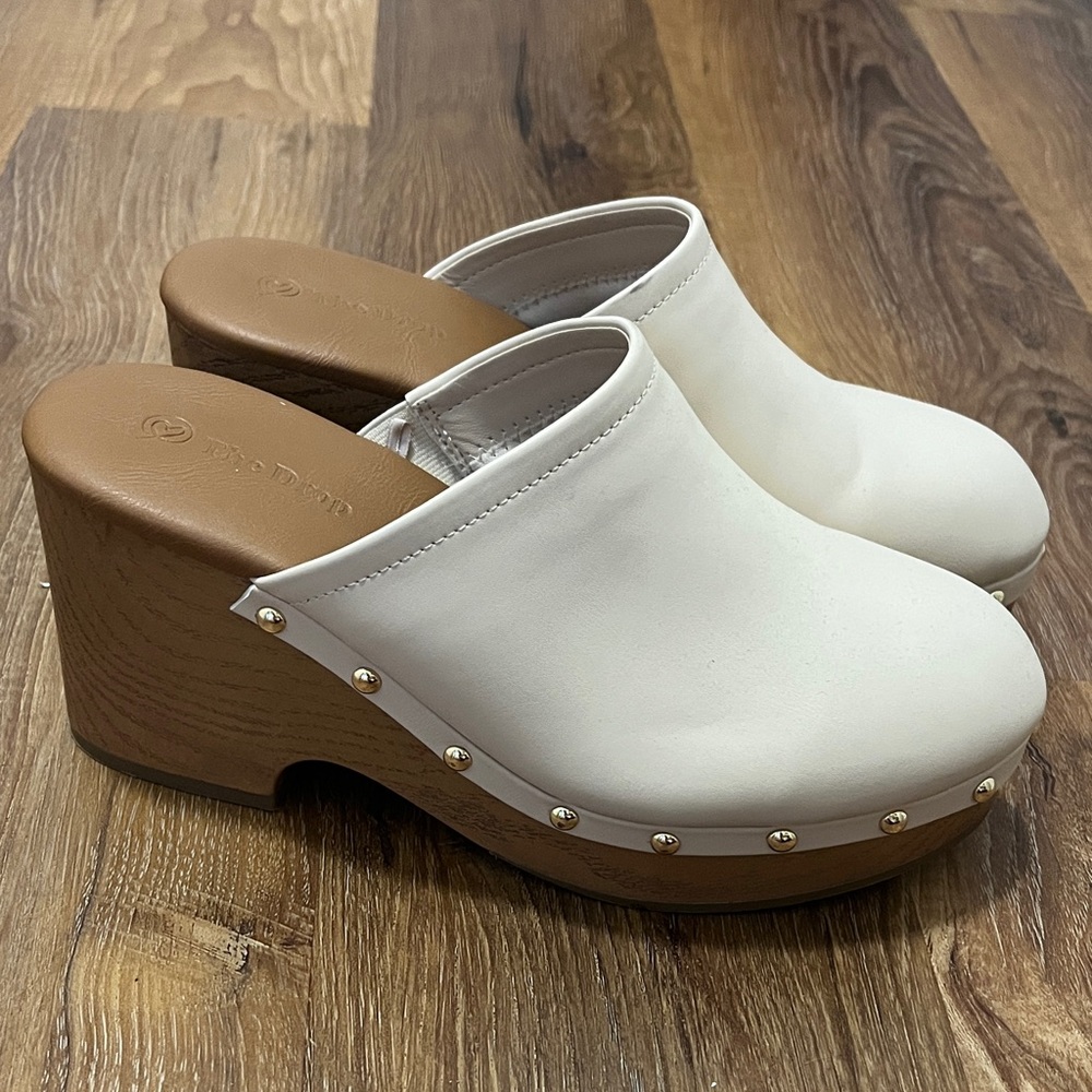 Women's Cream Mules